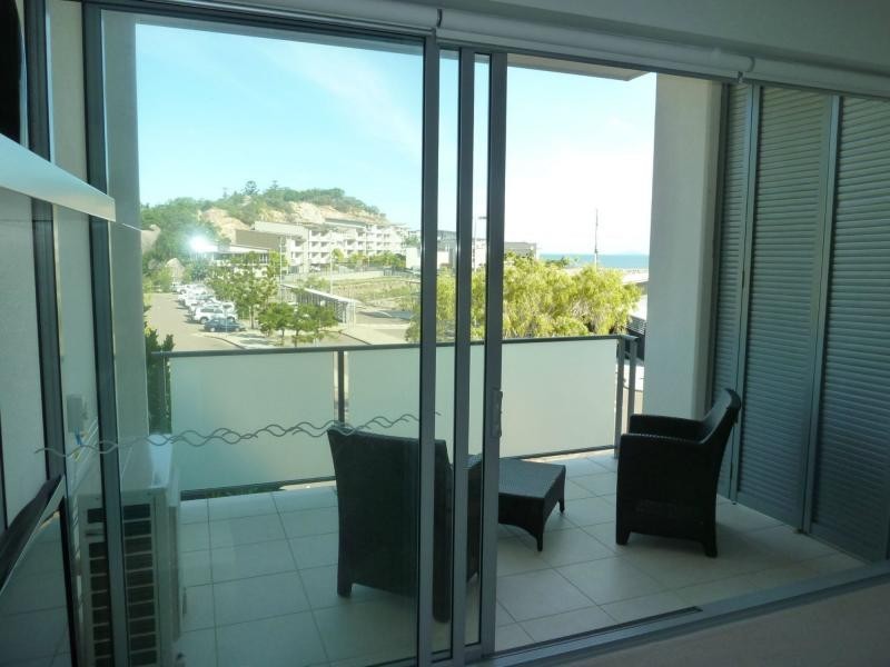 233/123 Sooning St (Blue On Blue), Nelly Bay QLD 4819