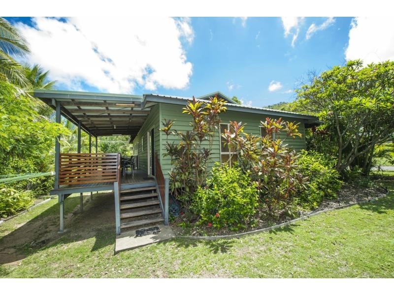 47 Yates Street, Nelly Bay QLD 4819