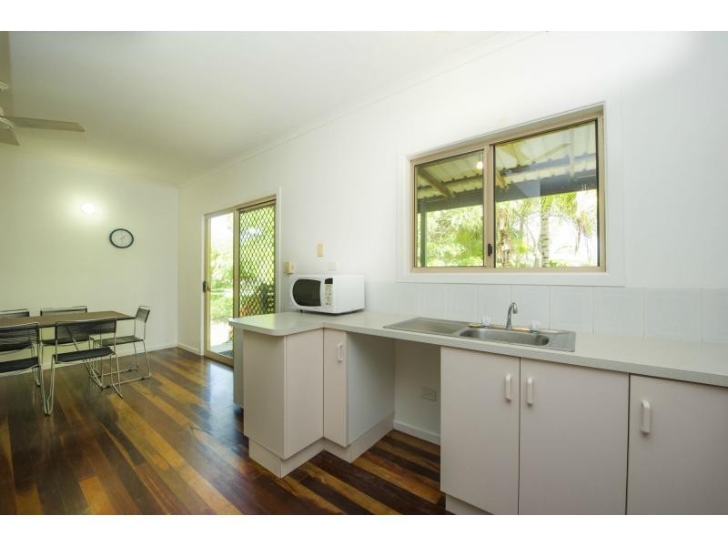 47 Yates Street, Nelly Bay QLD 4819