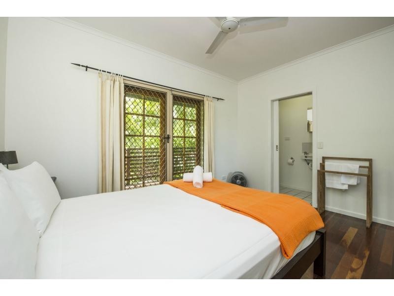 47 Yates Street, Nelly Bay QLD 4819