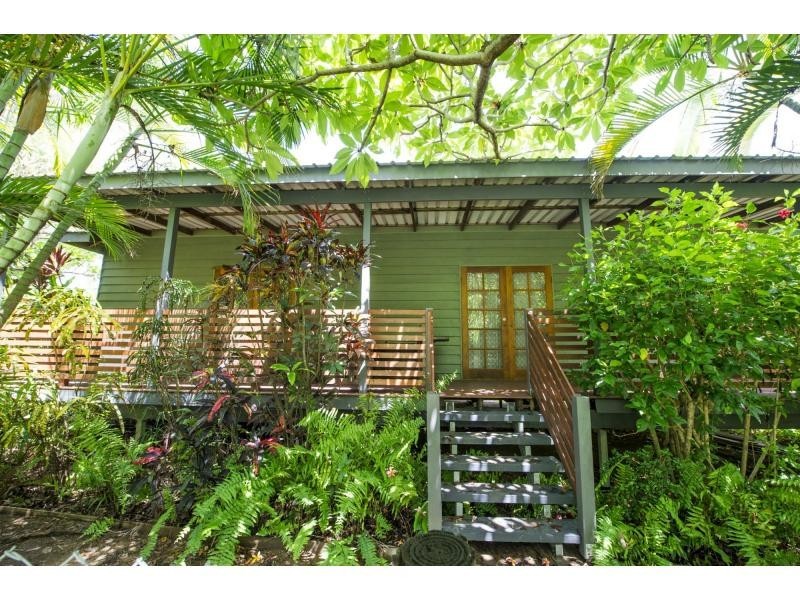 47 Yates Street, Nelly Bay QLD 4819
