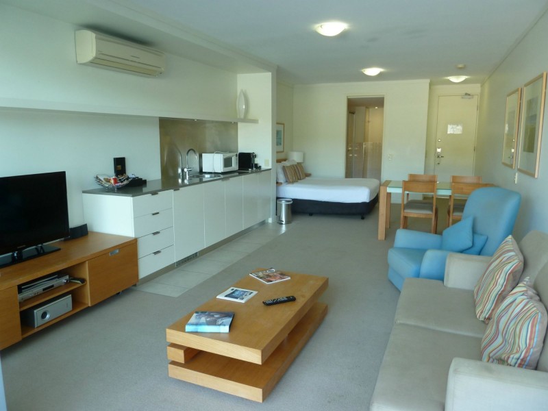 113/123 Sooning St (Blue On Blue), Nelly Bay QLD 4819