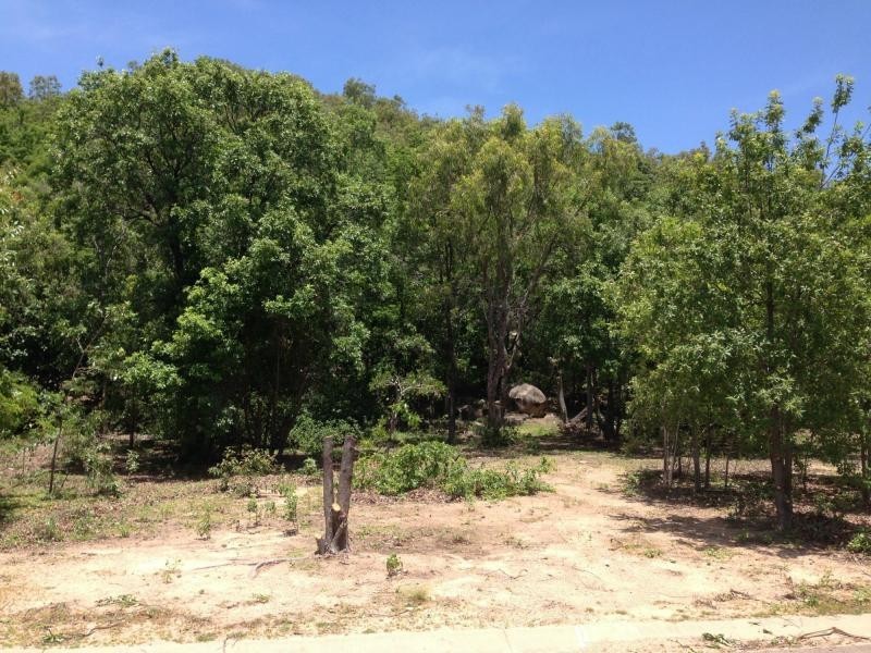 40 Wallaby Way, Horseshoe Bay, Magnetic Island QLD 4819
