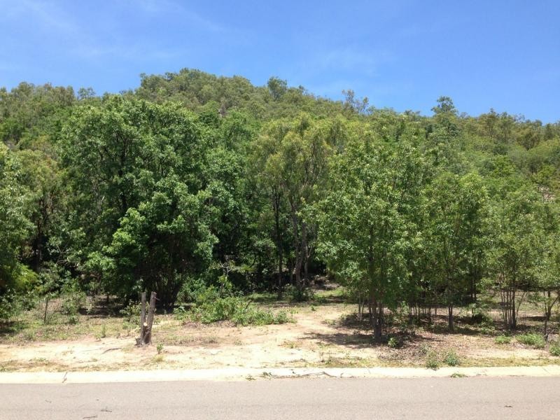 40 Wallaby Way, Horseshoe Bay, Magnetic Island QLD 4819