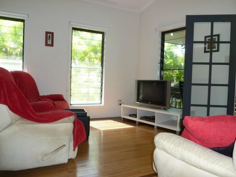 20 Yates Street, Magnetic Island QLD 4819