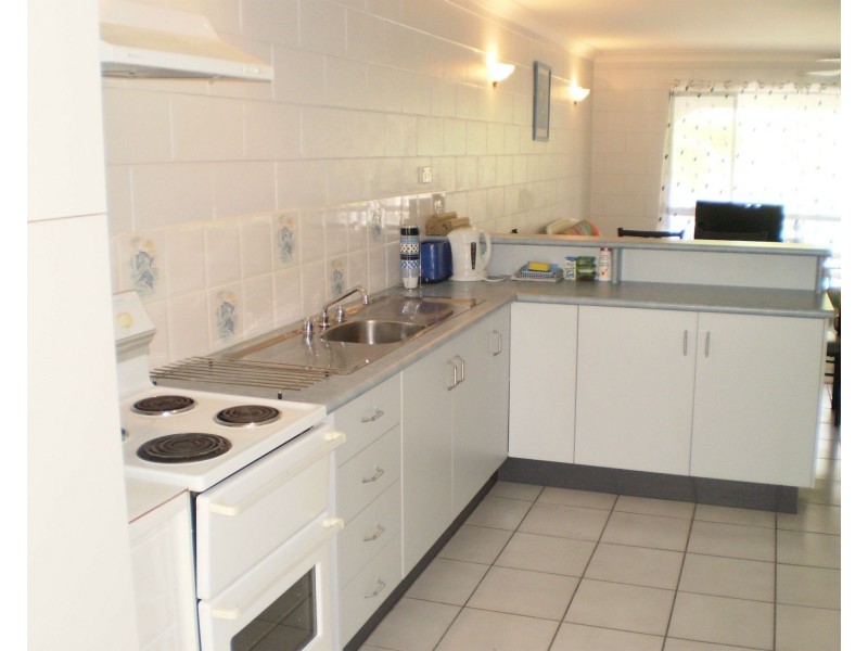 1/19 Mandalay Avenue, Nelly Bay QLD 4819