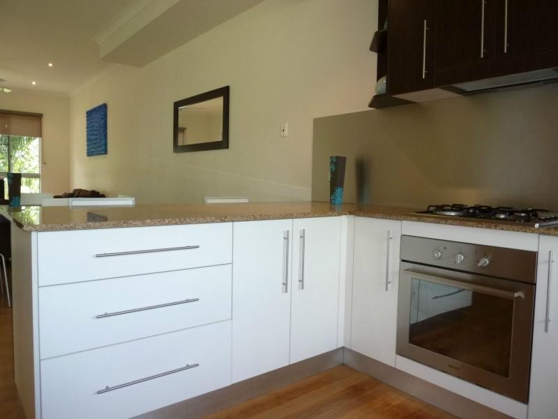 6/34 Warboys Street, Nelly Bay QLD 4819