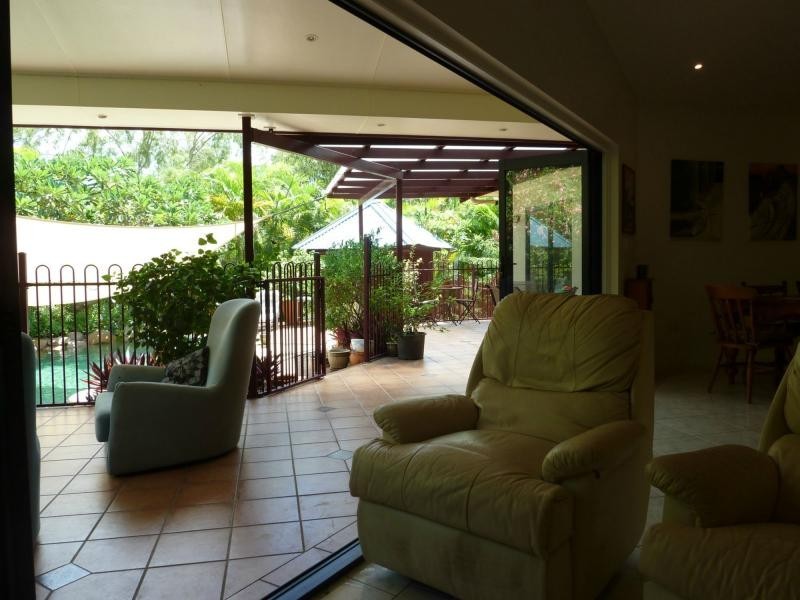18 Nerita Crescent, Nelly Bay, Magnetic Island QLD 4819
