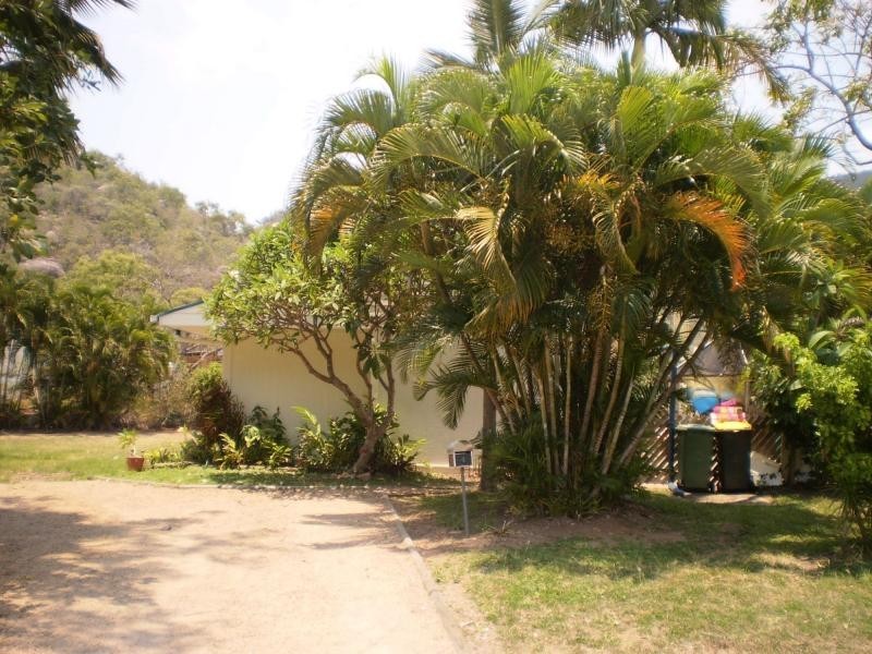 4 Bowerman Court, Nelly Bay, Magnetic Island QLD 4819