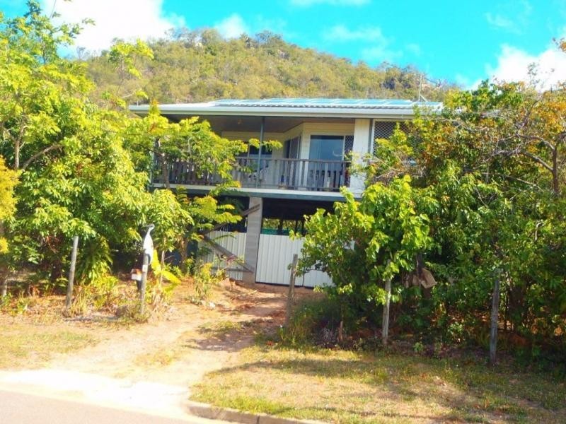 15 Somerset Court, Horseshoe Bay, Magnetic Island QLD 4819