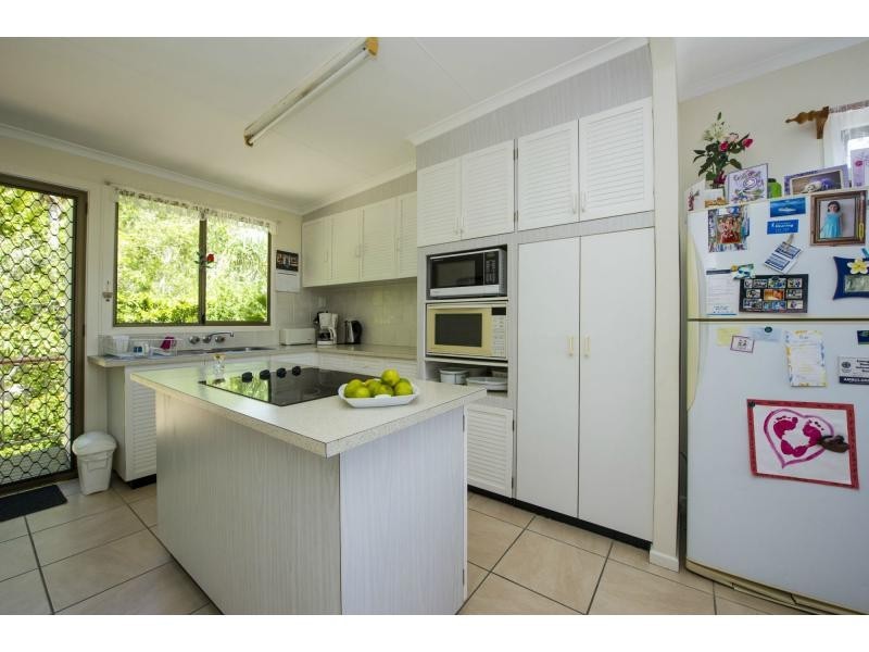 4 Opalia Court, Nelly Bay QLD 4819