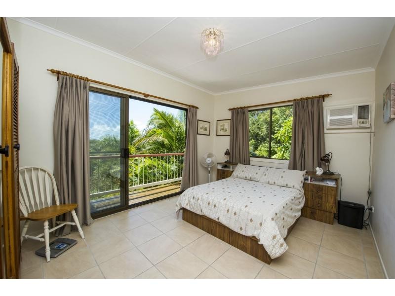 4 Opalia Court, Nelly Bay QLD 4819
