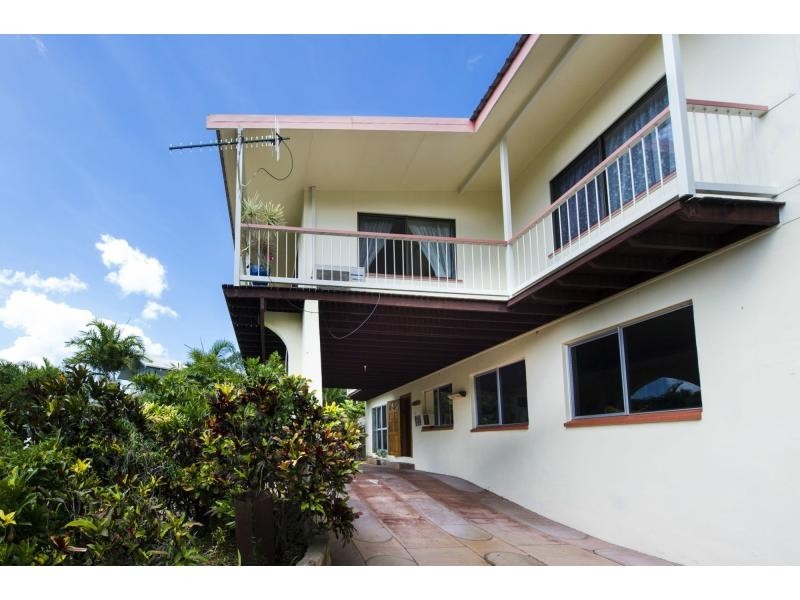 4 Opalia Court, Nelly Bay QLD 4819