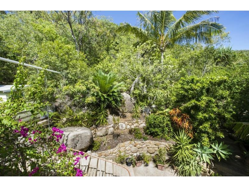 4 Opalia Court, Nelly Bay QLD 4819