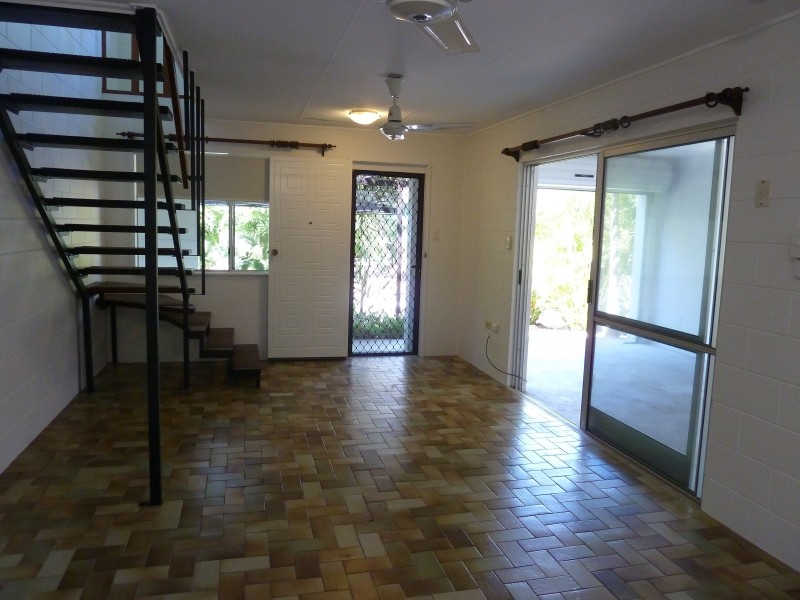 2/10 Mirimar Crescent, Arcadia QLD 4819