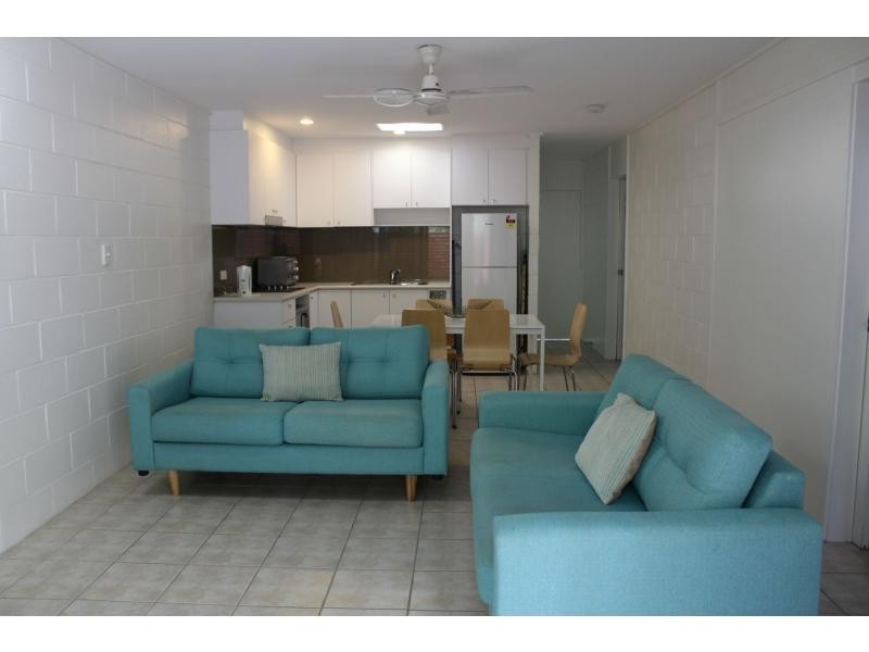 2/5 Hordern Avenue, Arcadia QLD 4819