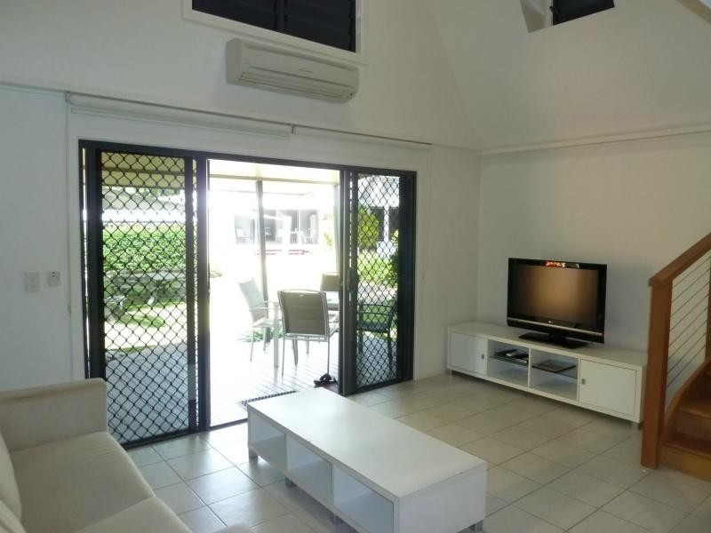 Unit 13/42 Yates Street, Nelly Bay, Magnetic Island QLD 4819