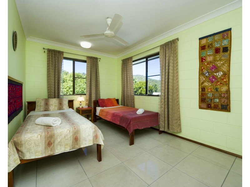 90 Horseshoe Bay Road, Horseshoe Bay QLD 4819