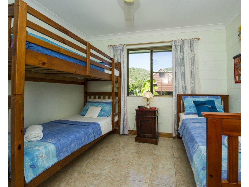 90 Horseshoe Bay Road, Horseshoe Bay QLD 4819