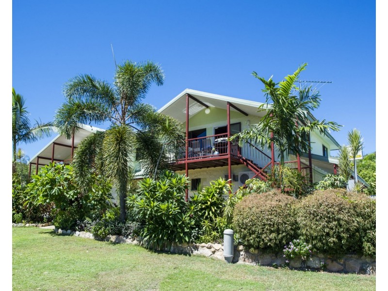 90 Horseshoe Bay Road, Horseshoe Bay QLD 4819