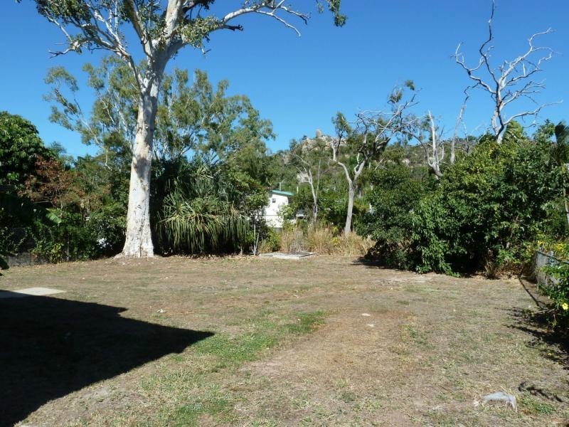 38 Granite Street, Picnic Bay, Magnetic Island QLD 4819
