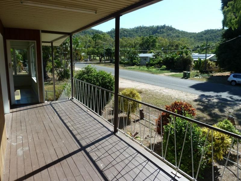 38 Granite Street, Picnic Bay, Magnetic Island QLD 4819