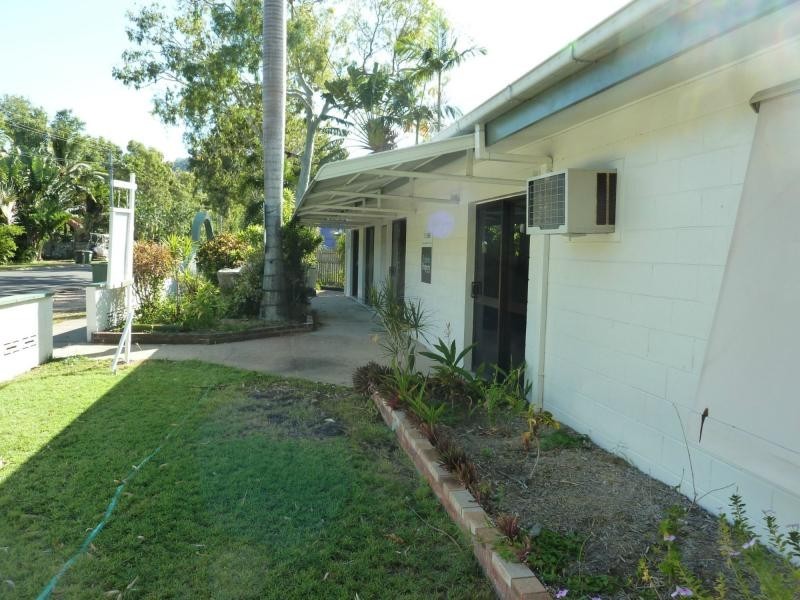 41 Sooning Street, Nelly Bay, Magnetic Island QLD 4819