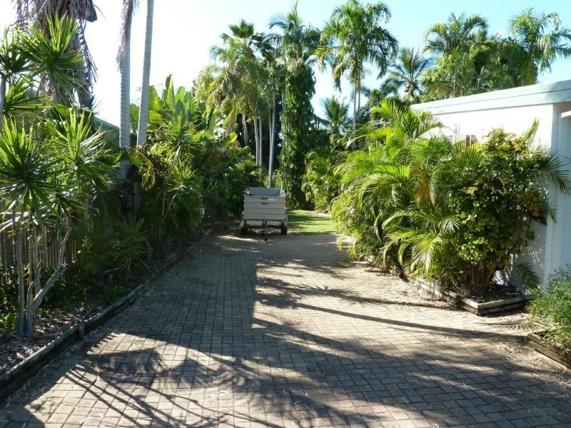 41 Sooning Street, Nelly Bay, Magnetic Island QLD 4819