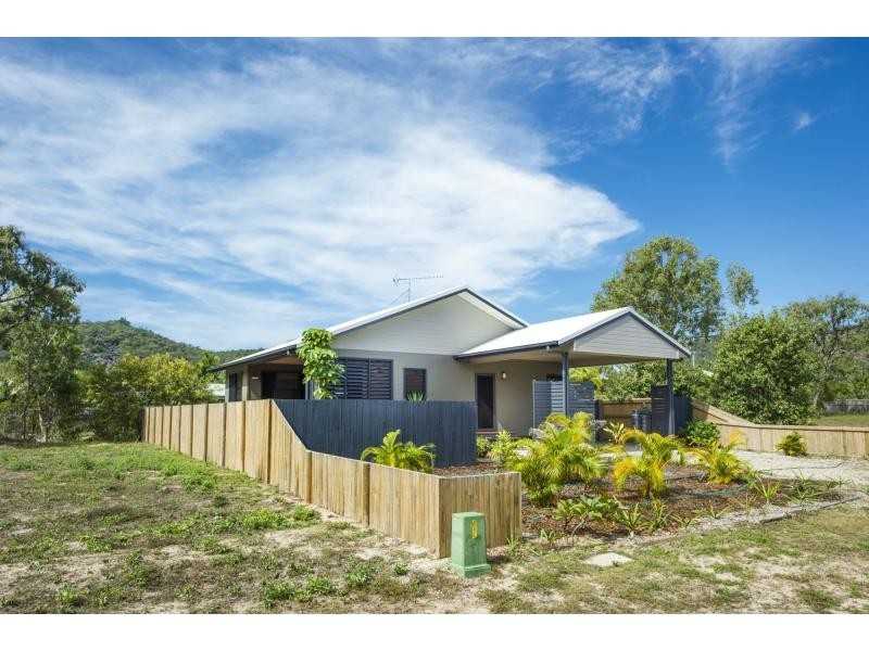 56 Pandanus Drive, Horseshoe Bay, Magnetic Island QLD 4819