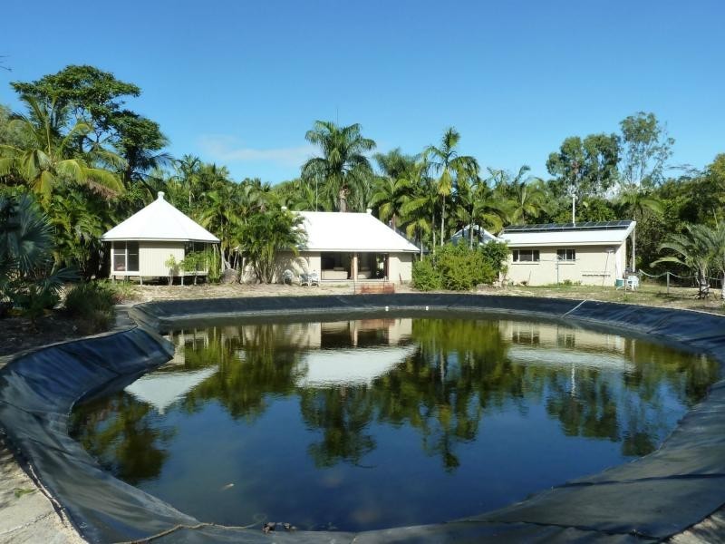27 Sunglow Avenue, West Point, Magnetic Island QLD 4819