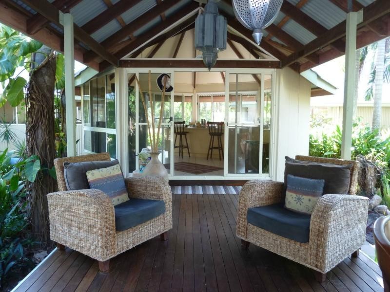 27 Sunglow Avenue, West Point, Magnetic Island QLD 4819