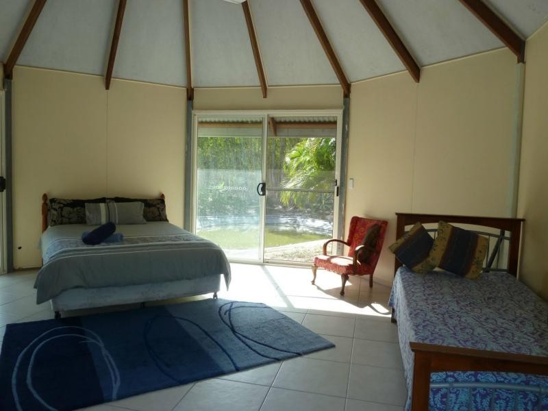 27 Sunglow Avenue, West Point, Magnetic Island QLD 4819