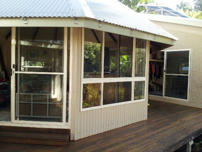 27 Sunglow Avenue, West Point, Magnetic Island QLD 4819