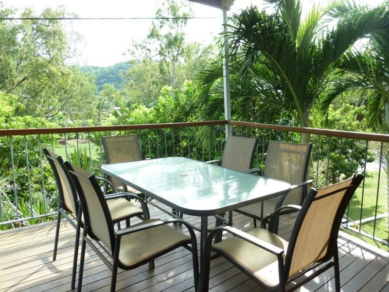 Unit 5/34 Warboys Street, Nelly Bay, Magnetic Island QLD 4819