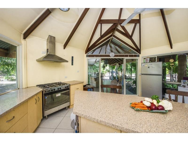 27 Sunglow Avenue, West Point, Magnetic Island QLD 4819