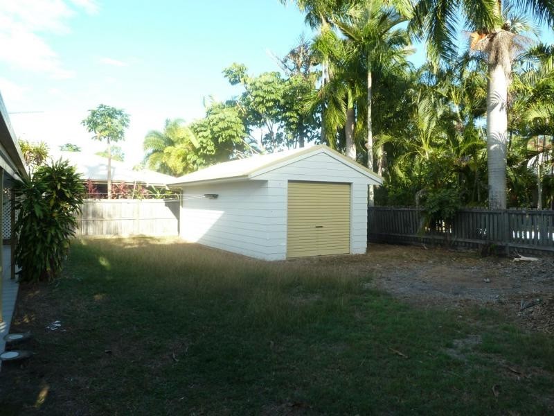 20 Sextant Street, Nelly Bay QLD 4819