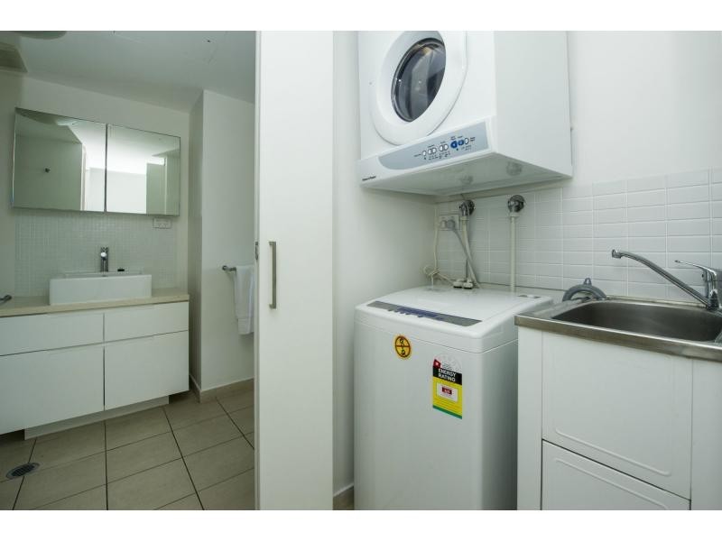 2206/146 Sooning Street, Nelly Bay QLD 4819