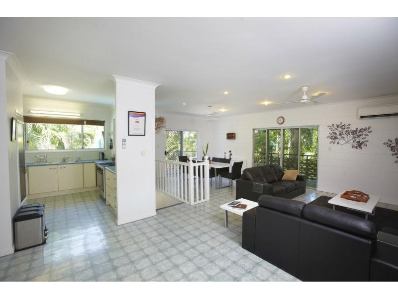 5 Hordern Avenue, Arcadia, Magnetic Island QLD 4819