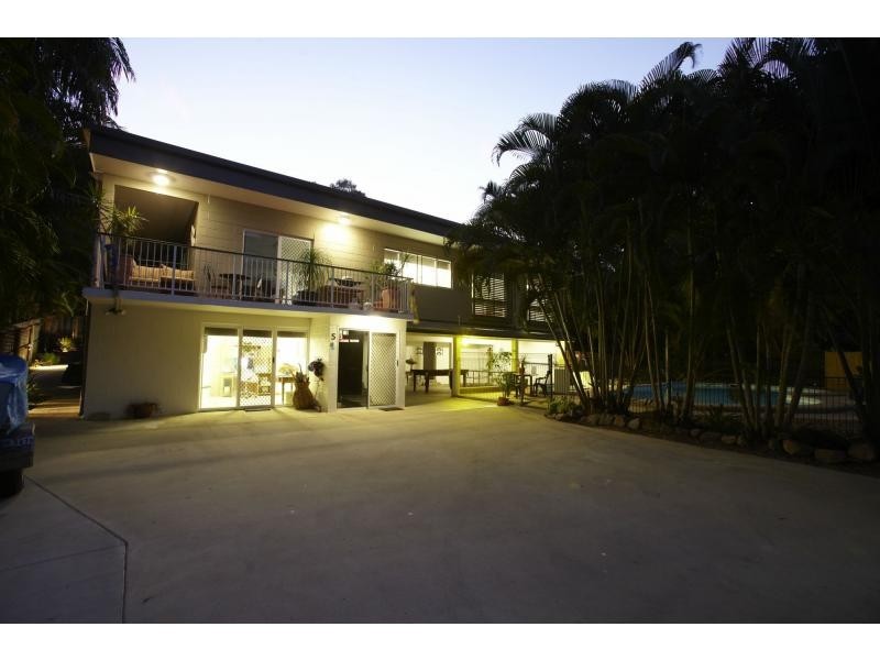 5 Hordern Avenue, Arcadia, Magnetic Island QLD 4819