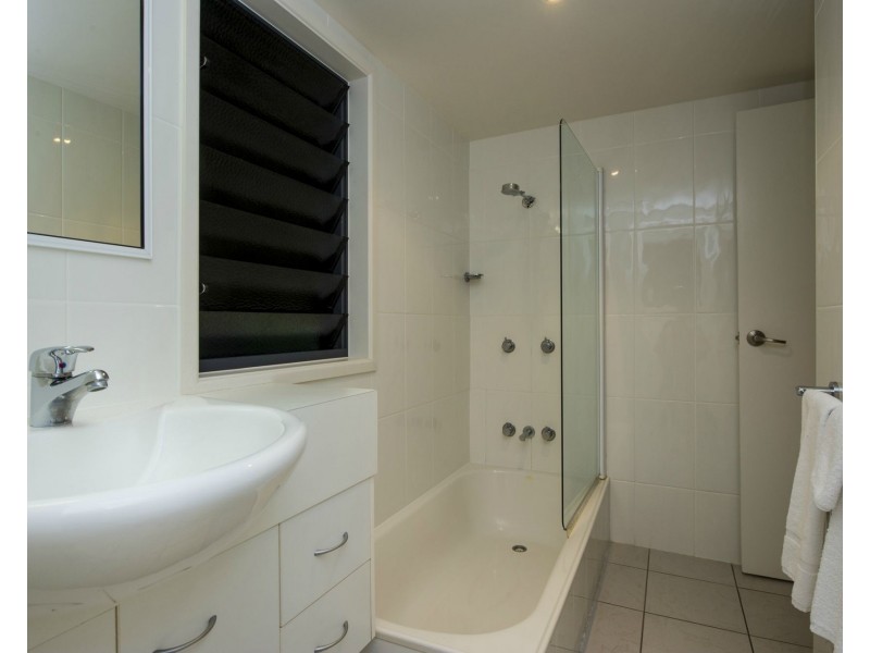 3/42 Yates Street, Nelly Bay QLD 4819