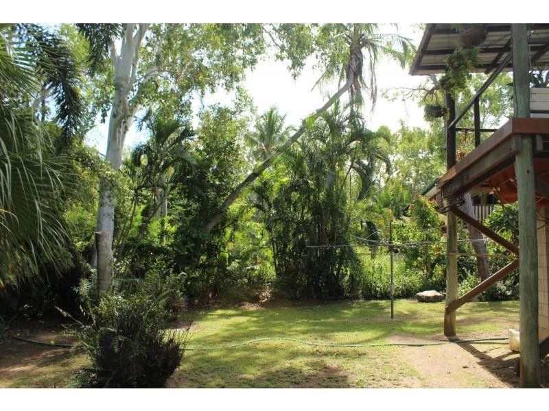 8 Jean Street, Nelly Bay QLD 4819