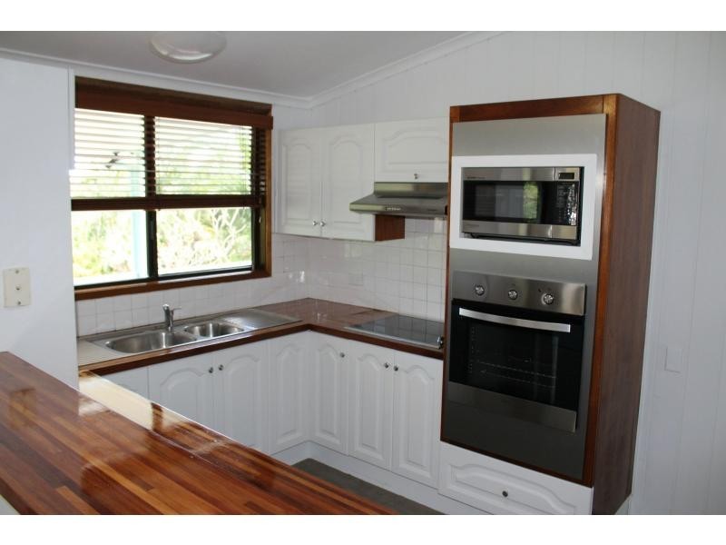 108 Sooning Street, Nelly Bay QLD 4819