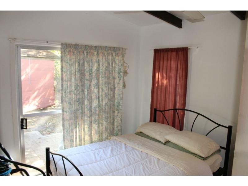 16 Wansfell Street, Picnic Bay, Magnetic Island QLD 4819