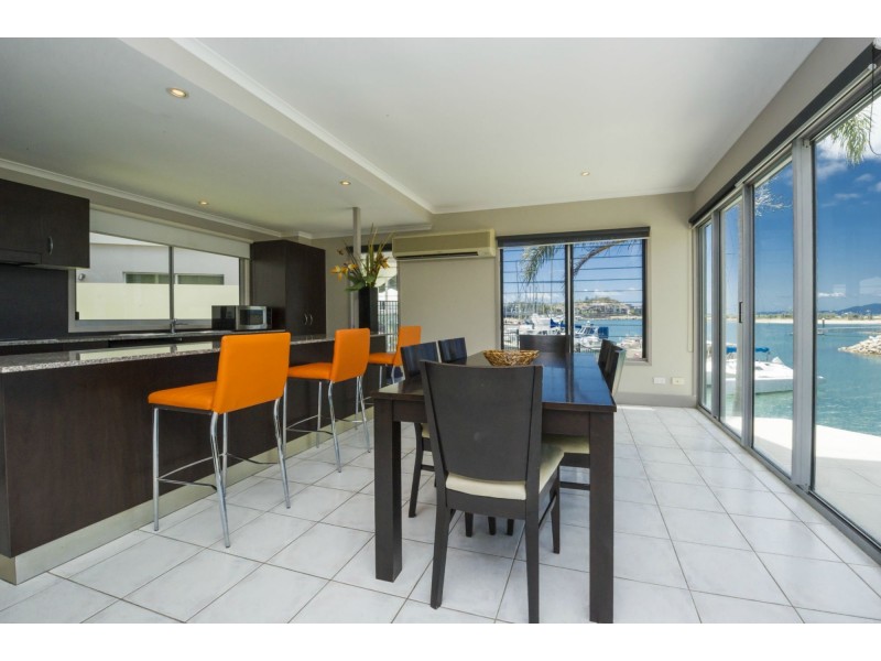 1/13-15 Terrace Place (The Docks), Nelly Bay QLD 4819