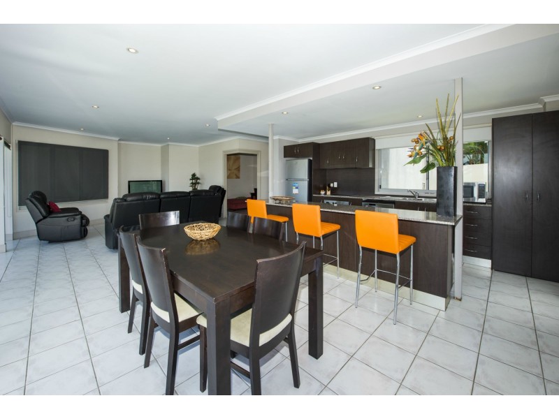 1/13-15 Terrace Place (The Docks), Nelly Bay QLD 4819