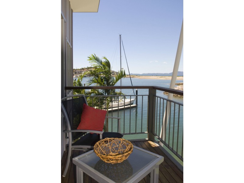 1/13-15 Terrace Place (The Docks), Nelly Bay QLD 4819