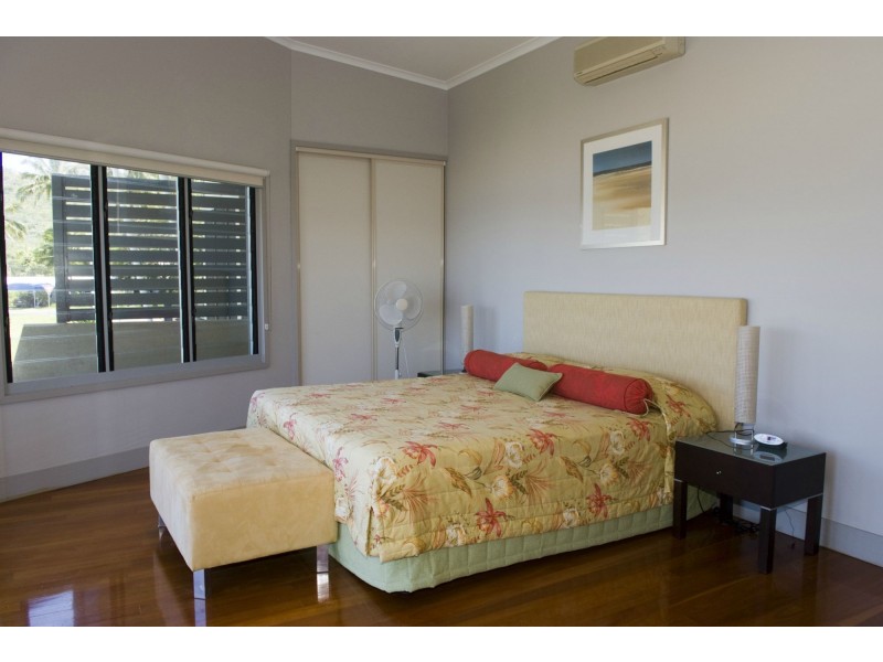 1/13-15 Terrace Place (The Docks), Nelly Bay QLD 4819