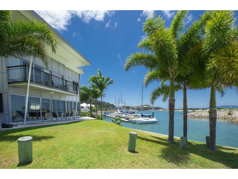 1/13-15 Terrace Place (The Docks), Nelly Bay QLD 4819