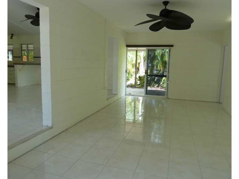 21 THE GROVE, Nelly Bay QLD 4819