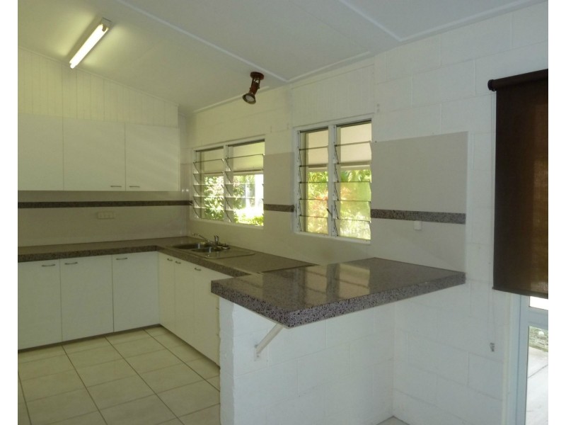21 THE GROVE, Nelly Bay QLD 4819